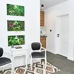 Gatev House 3*